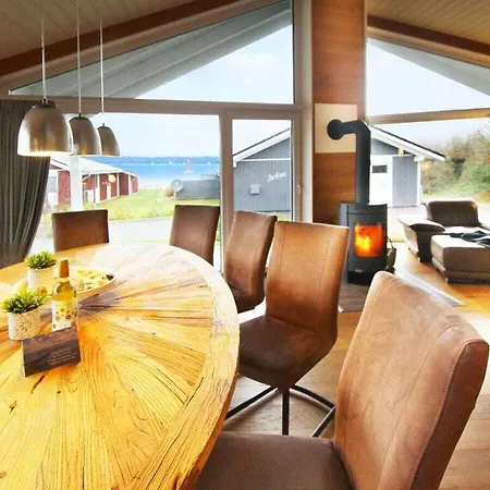 Randers Met Uitzicht Op Het Water Holiday home
